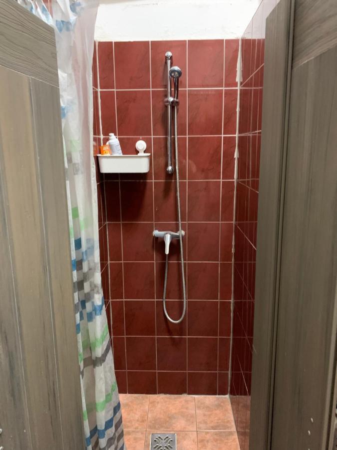 Carpe Noctem Hostel Budapest Exteriör bild